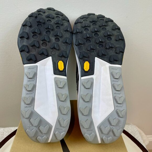 Nike Zoomx Zegama Men's Sneakers Size 8.5 - Picture 5 of 7